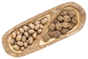 Pecans V. Walnuts Pecans V. Walnuts